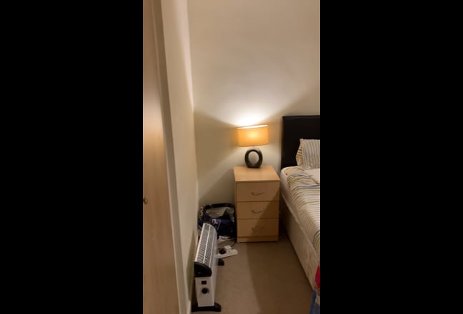 Double bedroom to rent in 2 bed Flatshare Main Photo