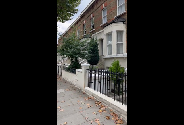 New one bedroom Garden Flat Main Photo