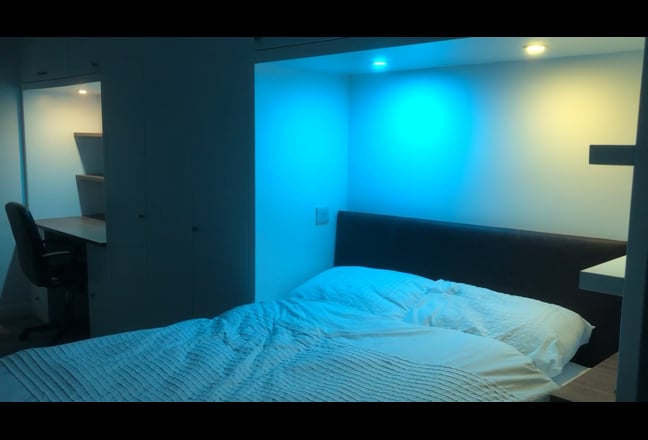 Video 1: modern double room - £950 a month