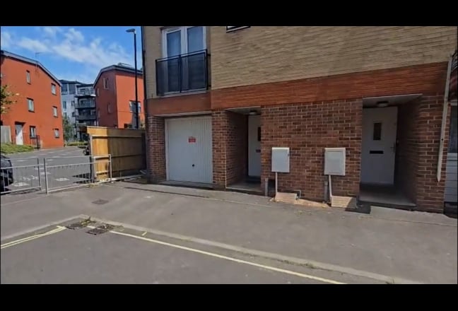 Modern Ensuite All Bills Inc, 8 min walk West Quay Main Photo