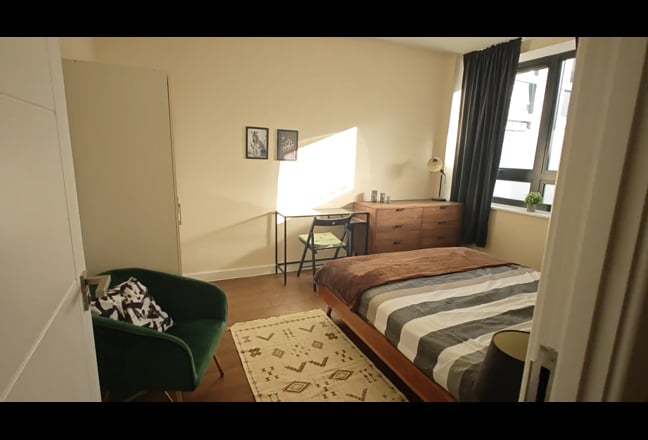 Video 1: Room