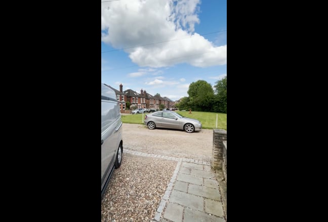 🏥 Large Room Near Hospital inc Bills/Cleaner/BB🌳 Main Photo