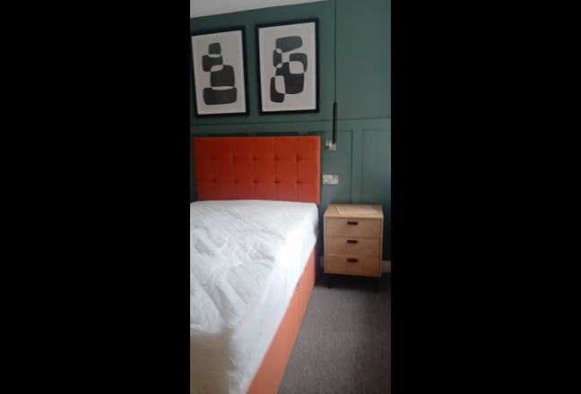 Stylish Bedrooms with Ensuites and Kitchens  Main Photo