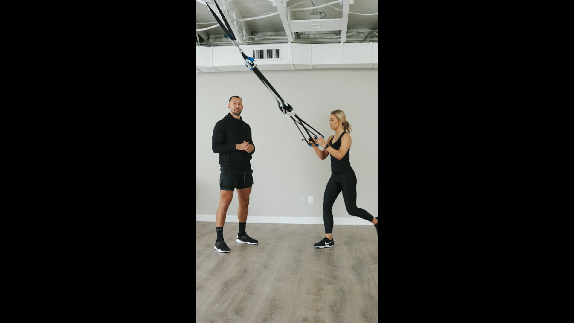 IFT Home Gym Skater Lunges With Jump