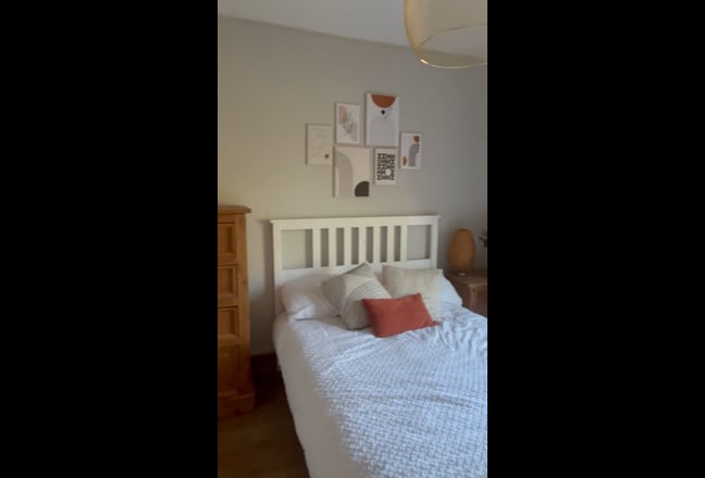 Fully furnished double room  Main Photo