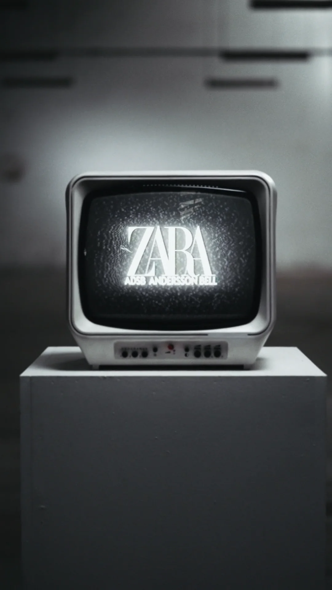 ZARA - Anderson Bell - alwaysbusy.tv