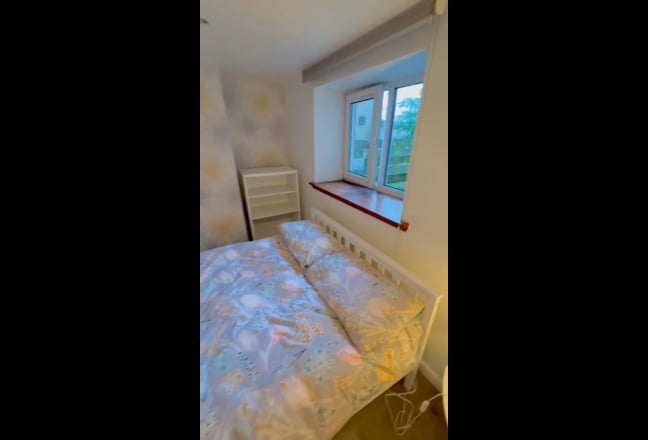 Double room in Burnside, Glasgow - spacious & tidy Main Photo
