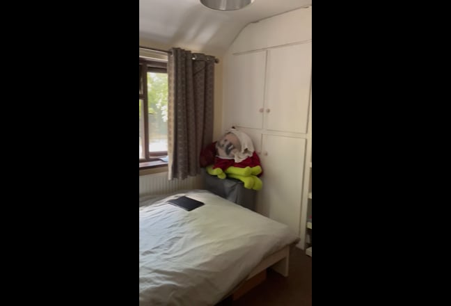 1 unfurnished bedroom - 1st Oct Main Photo