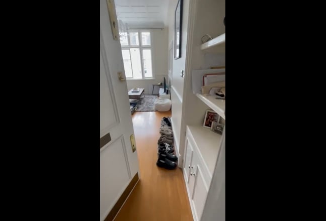 Lease Takeover  1Br 1Ba in Knightsbridge  Main Photo
