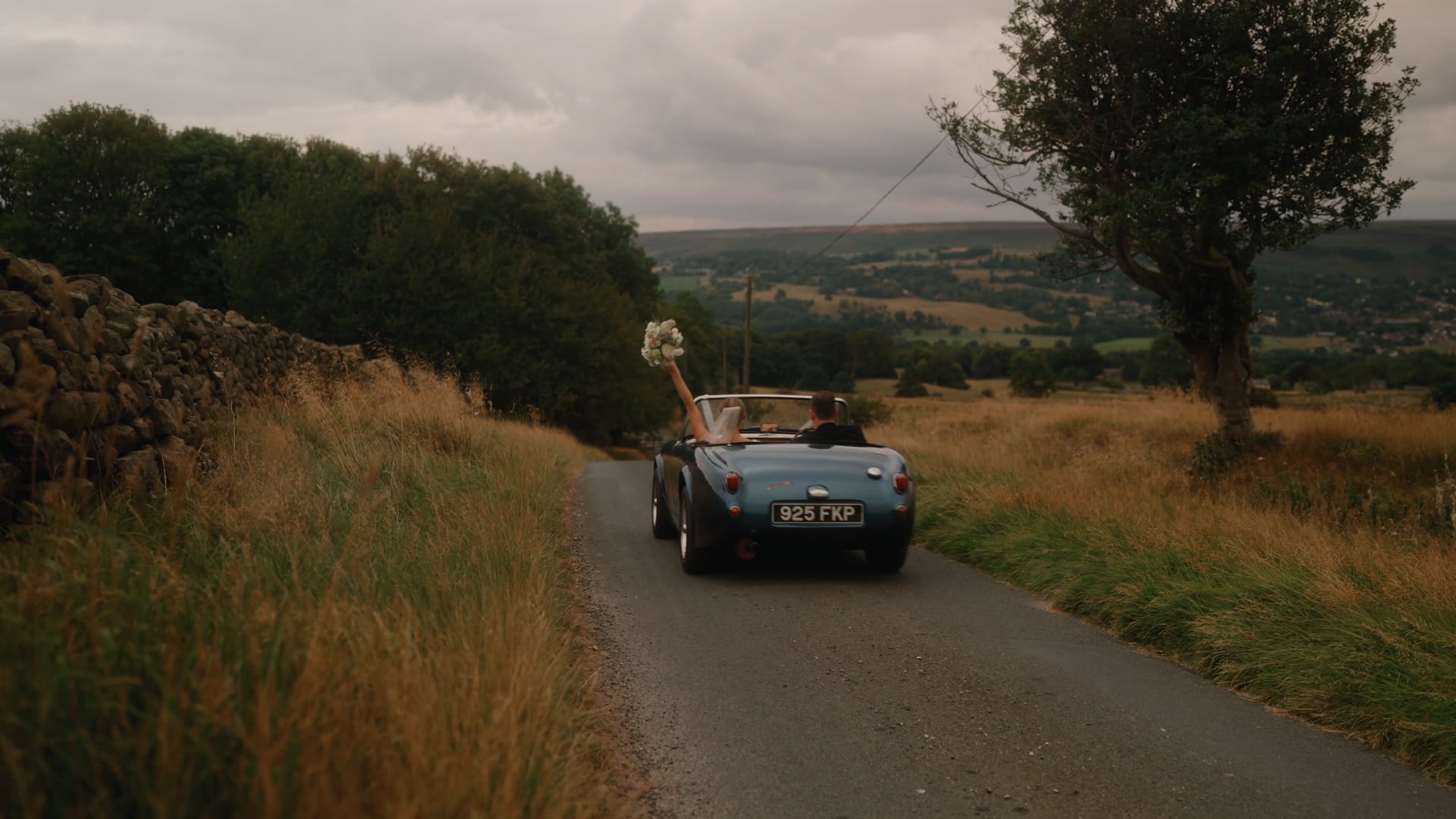 Naomi & Robert - Trailer (4K)