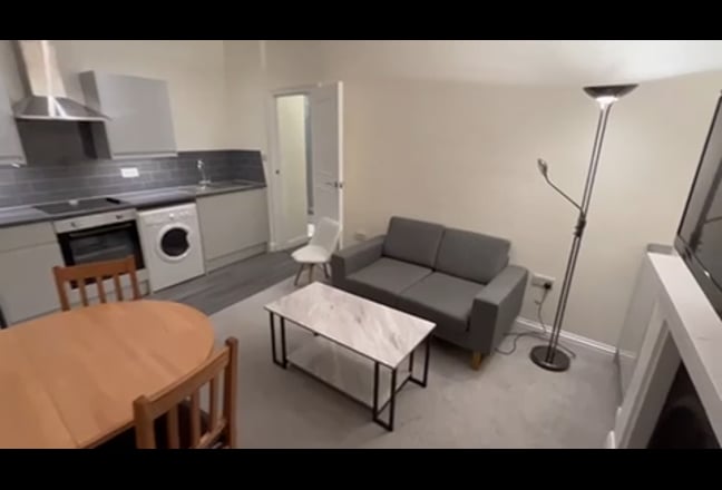 Vauxhall Flat (All Bills Included) Main Photo