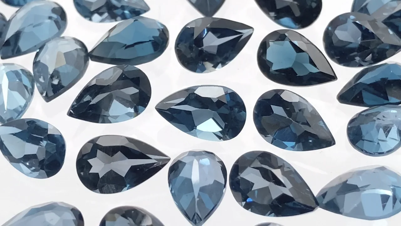 宝石質ロンドンブルートパーズAAA ルース ラウンドファセットリング 宝石質ロンドンブルートパーズAAA ルース ラウンドファセットリング