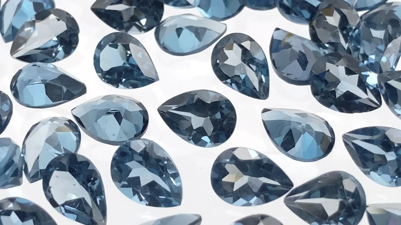 ロンドンブルートパーズ ペアシェイプファセットカット7×5×3mm 5粒