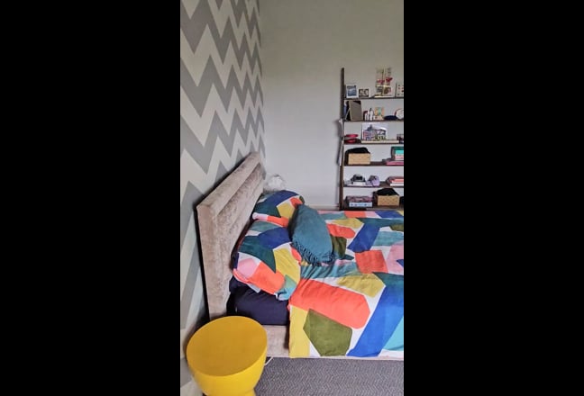 SUB-LET our large double room with ensuite Main Photo