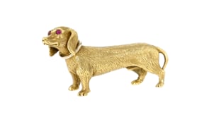 C. 1970 Vintage 18kt Yellow Gold Dachshund Dog Pin with Rubies