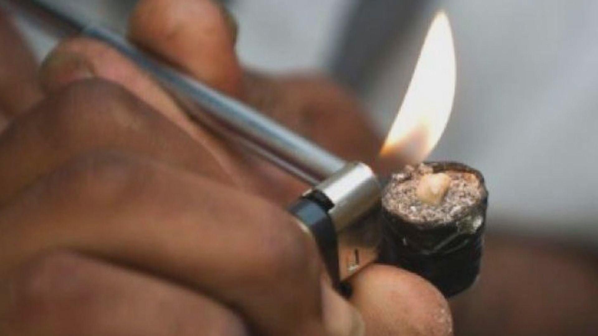 Pipe per il crack, Evangelisti (FdI): “De Pascale non difenda l’indifendibile”