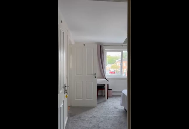 En-suite Bedrooms in Student Shared  House Main Photo