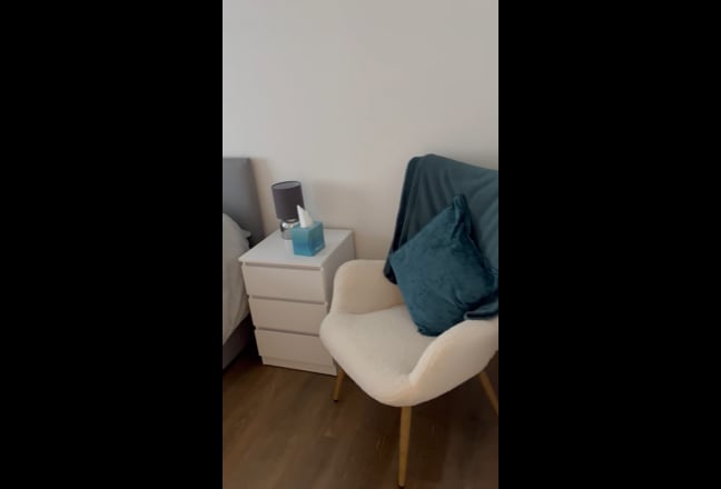 Double Room -new build with parking -Aldershot  Main Photo