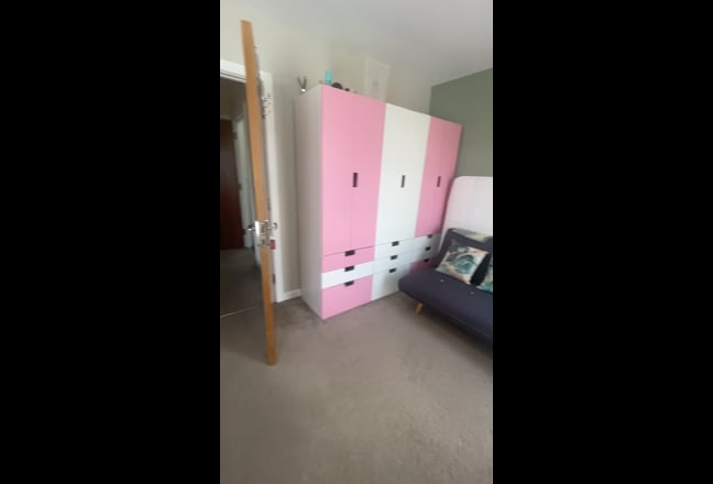 Beautiful Large double bedroom -  single occupancy Main Photo