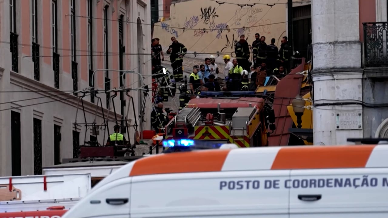Katastrofa sredi Lizbone: umrlo najmanj 15 ljudi, še več je ranjenih