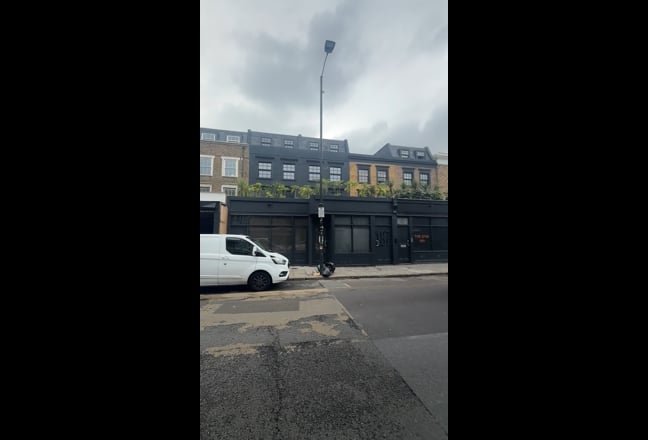 Bargain!!! - Deluxe 1 Bed Flat All inc. Kings Cros Main Photo