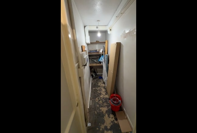Beautiful & Large 3 Bedroom 2 Bathroom Garden Flat Main Photo