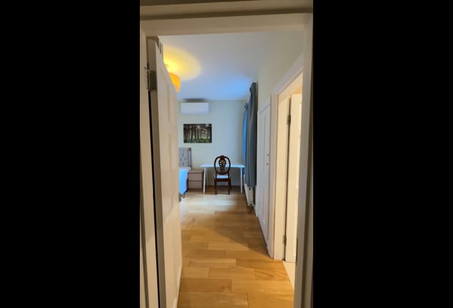 Ealing Broadway - Beautiful house with Garden.  Main Photo