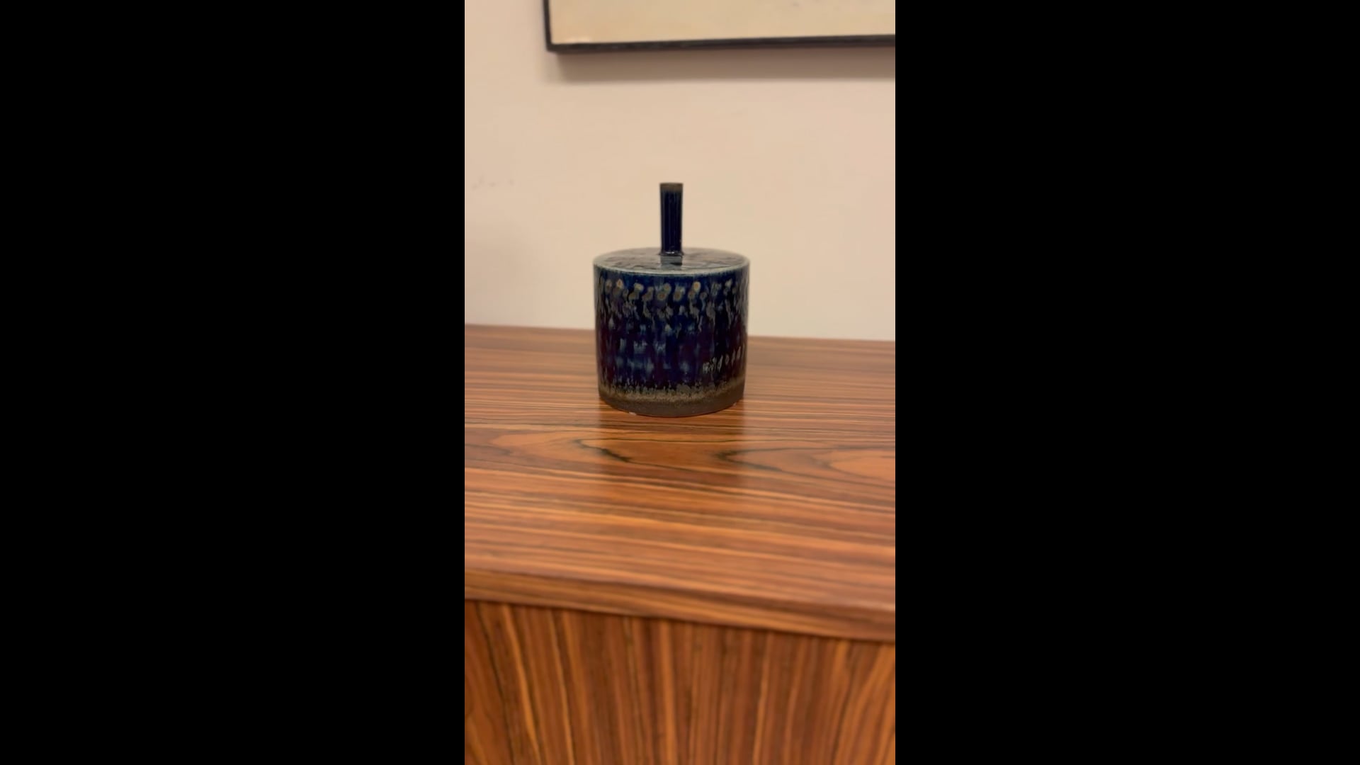 Carl Harry Stålhane pour Designhuset, Suède. Vase unique en grès