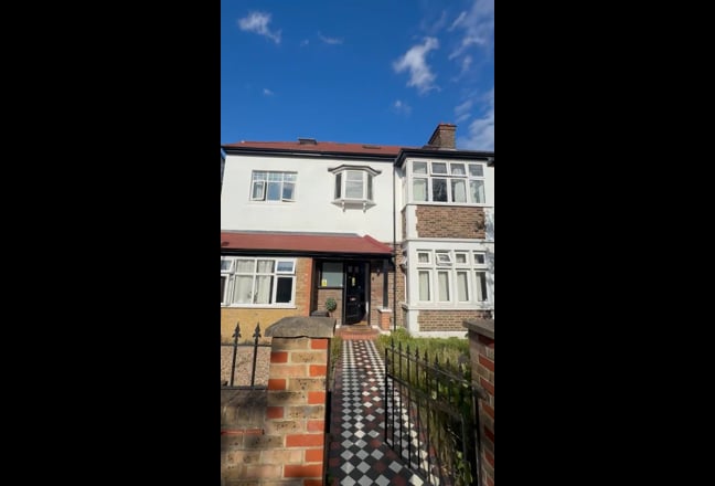 Renovated, Airy, Spacious, Social House + Cleaner Main Photo