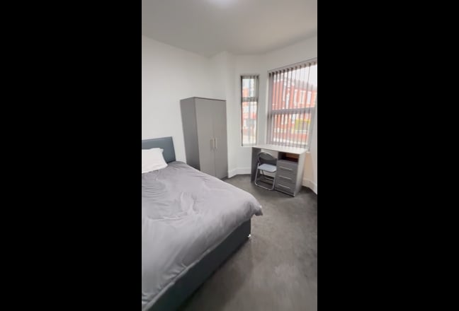 Zero Deposit Rooms Close to City Centre Main Photo