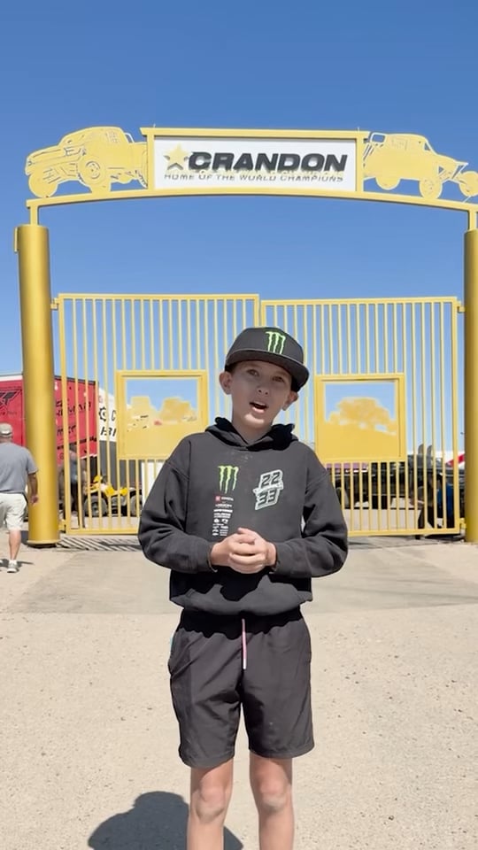 https://i.vimeocdn.com/video/2055377595-efc6535d9da0b9d78c64a1601b273e14808fa74186d22c4ff43d89b04da6ae0c-d