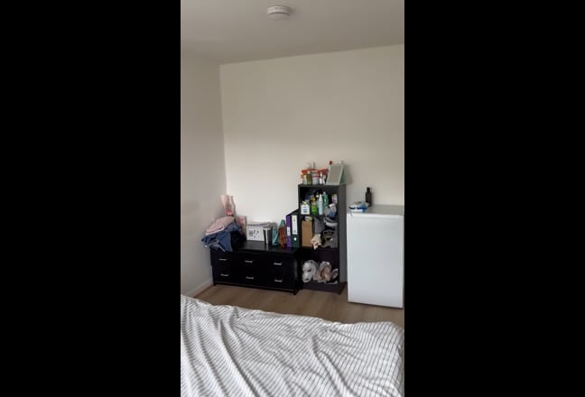 One  single room  and one double roomsto let Main Photo
