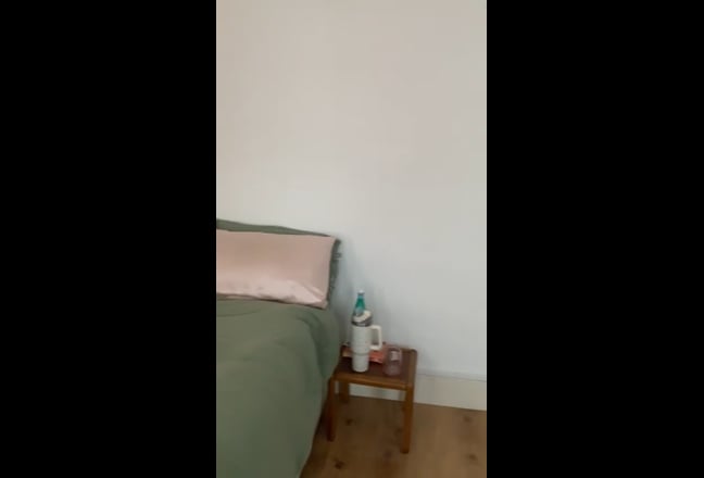 Rooms 650 & 850 girls only.bills included  Main Photo