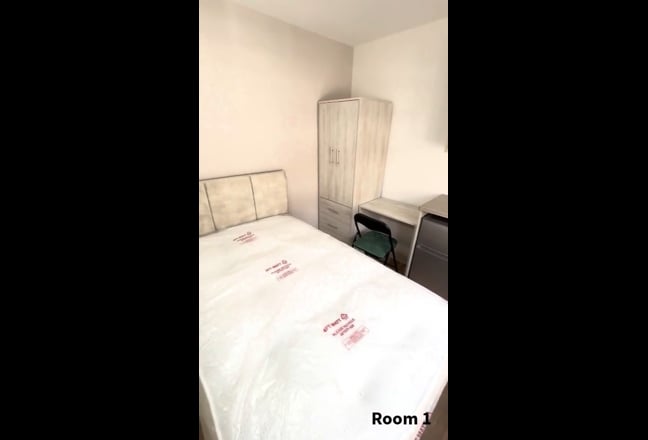 Watford Brand New Double En-Suite Rooms Main Photo