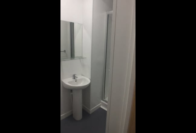 Studio all bills Inc-3 mins to UoL Main Photo