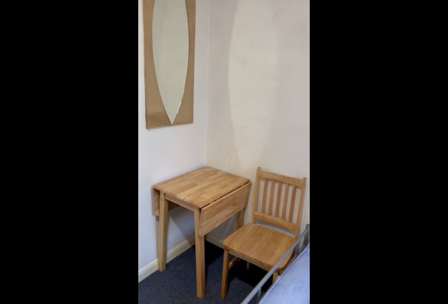 En-Suite Room Inclusive Of Bills Main Photo