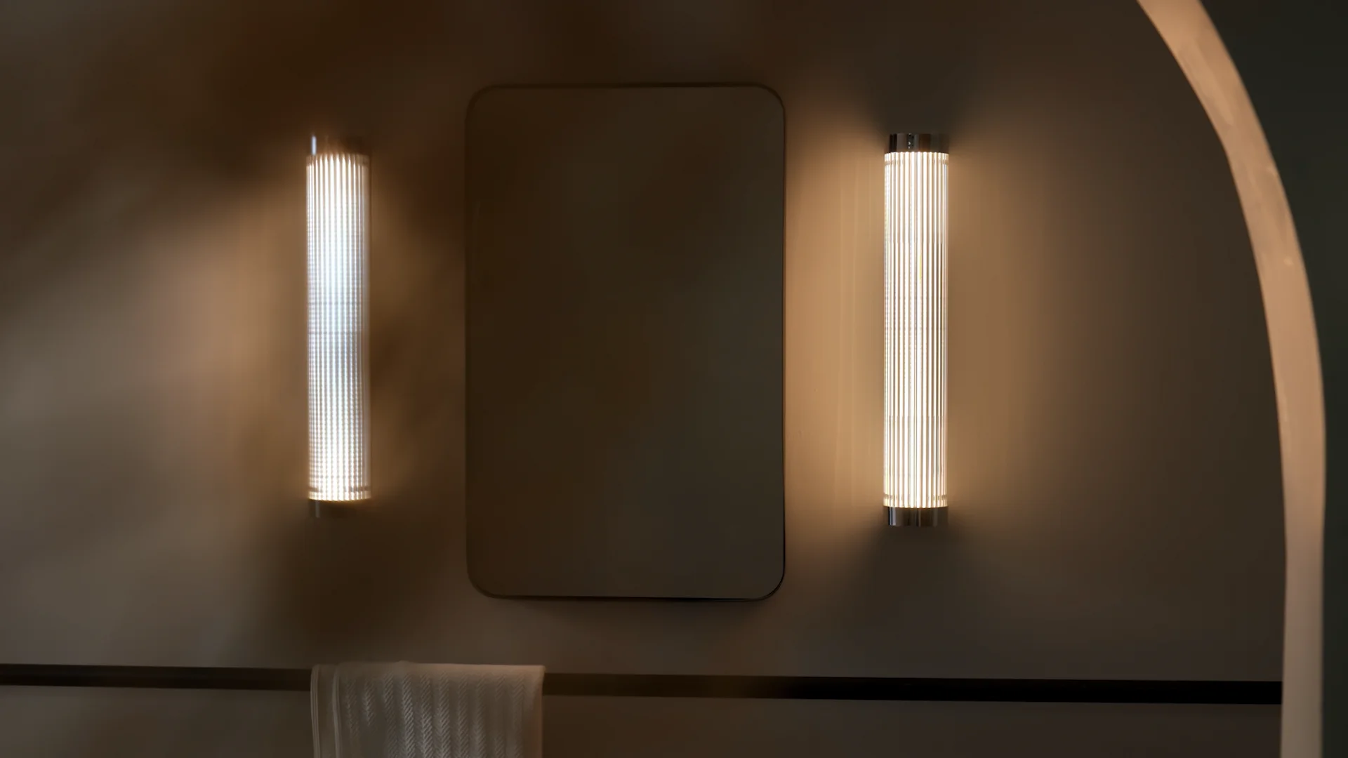 O.BTC | Narrow Pillar Light 60cm – ORIGINAL BTC