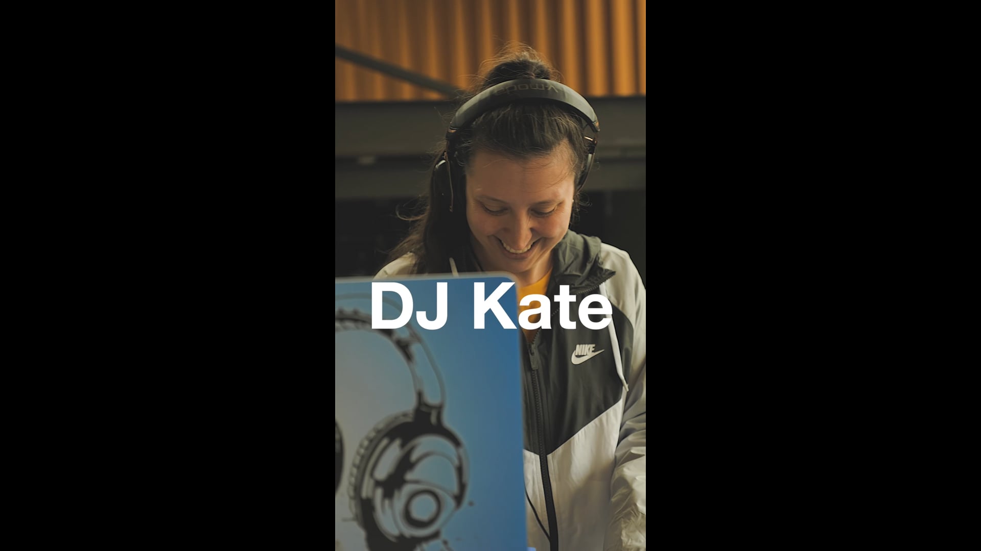 Promotional video thumbnail 1 for Energetic Event DJ