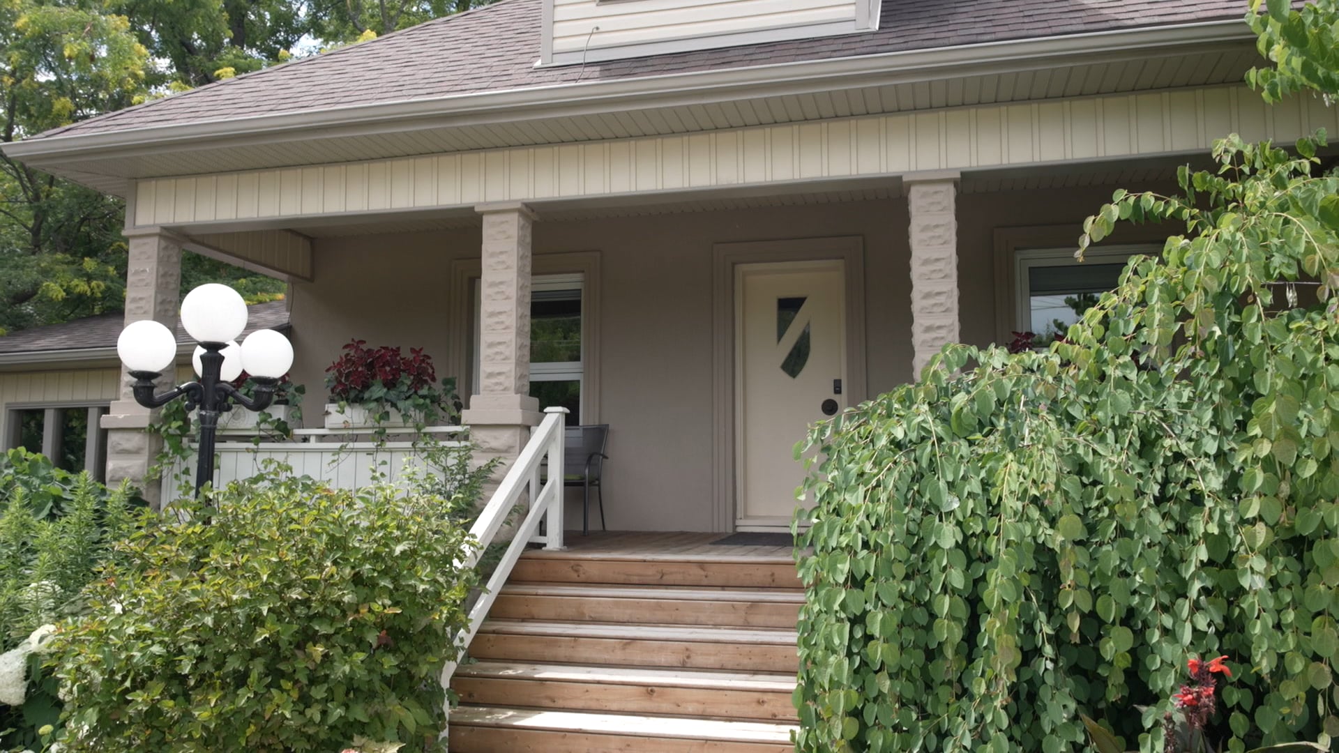 Ruth & Frank Wedding HighlightFilm_LittleBlueLemon