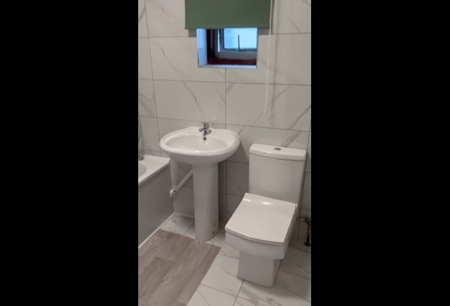 4 bedroom apartment  Main Photo