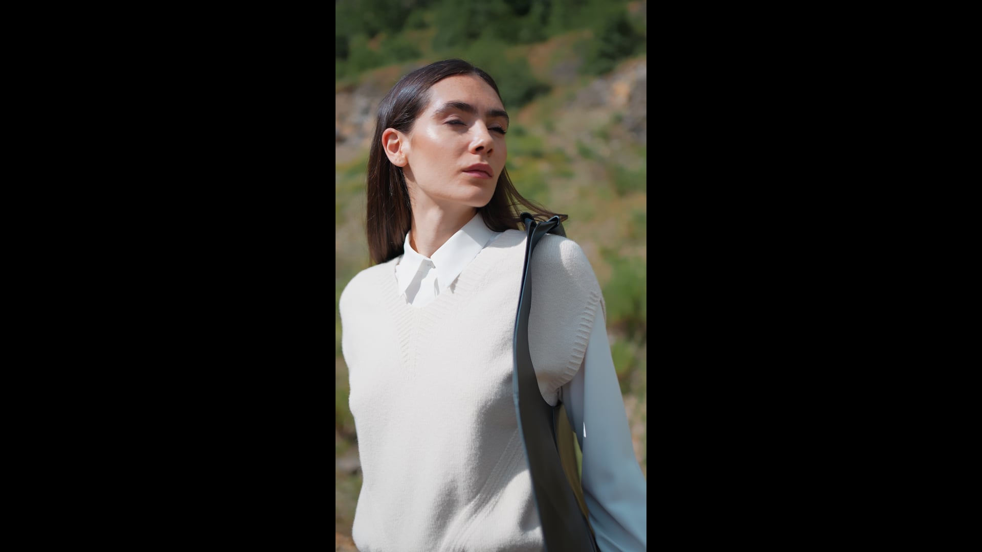 Tiziano Giovannoni - Spot per il brand "éclà" con la modella Eloise Toppin