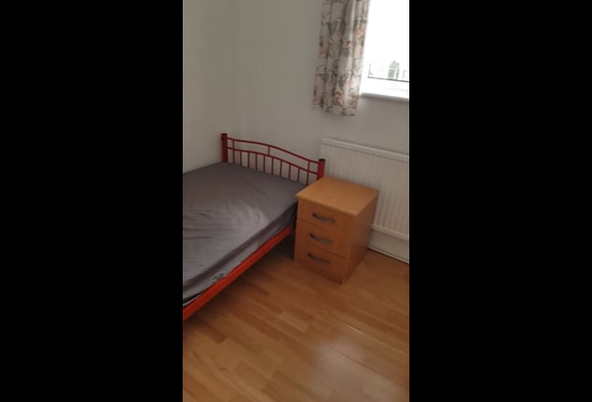 Single-bedroom - 5 minutes from King's Cross/UCL Main Photo