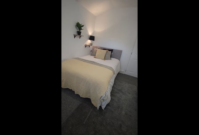 Video 1: Available room