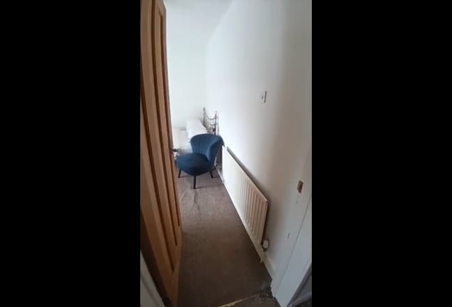 South facing warm double room in Westbourne Main Photo