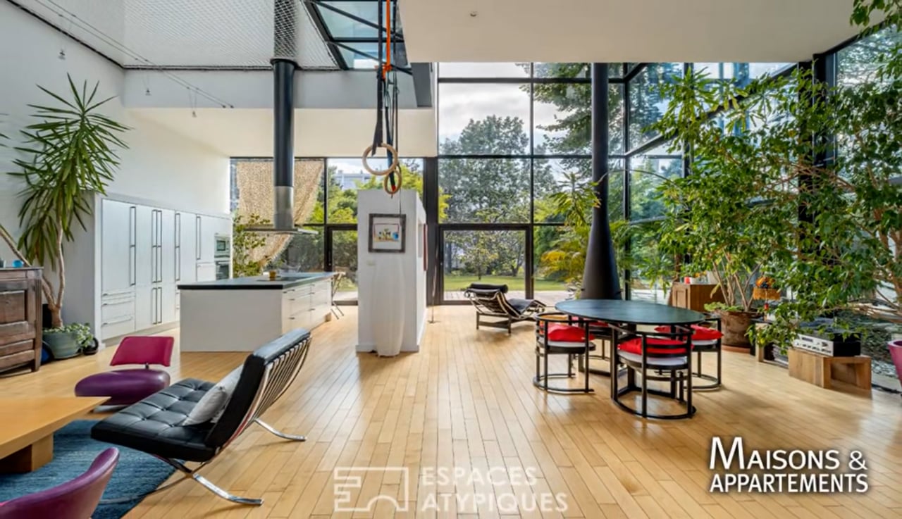 2056164749-f7f2b821d94e3284b904fc6ee3db0