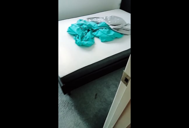 Medium furnished room  Main Photo