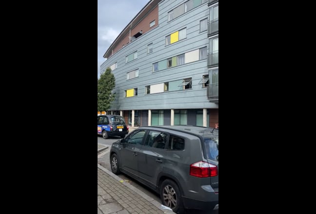 🌟 Spacious 4-Bedrooms Flat & Large Garden – SE1 Main Photo
