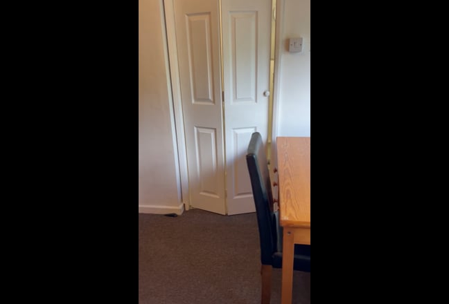 🔥Room+Own Toilet+Sink 🔥Bills  inc+Cleaner 🔥Parking Main Photo
