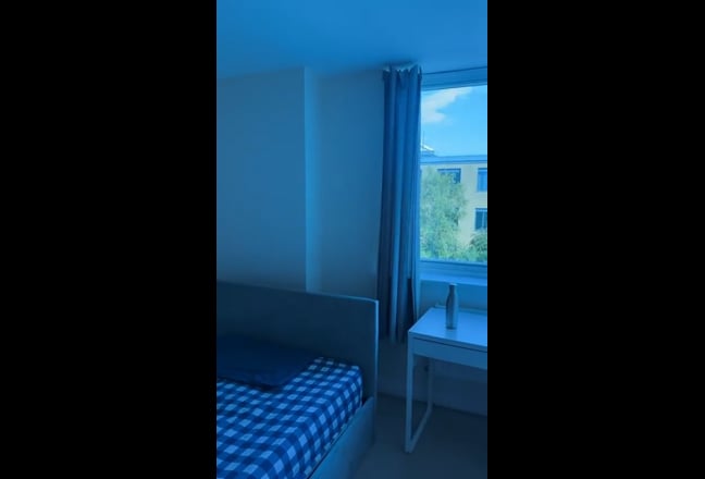 Modern Double Bedroom with private bathroom Main Photo