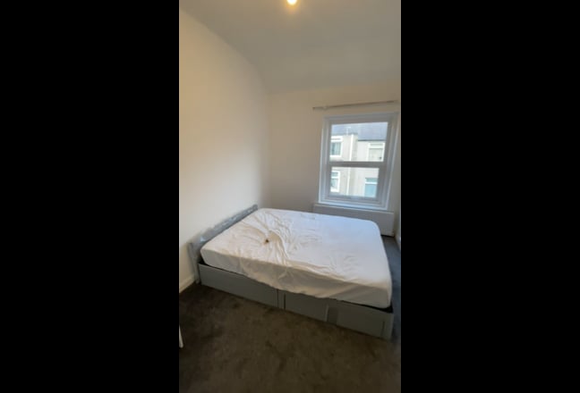One Double Room available  Main Photo